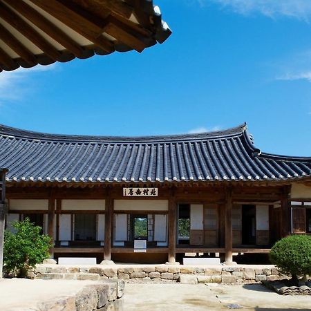Bukchondaek Bed & Breakfast Andong Luaran gambar